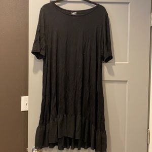 Agnes and Dora XXL Black Ruffle Tunic